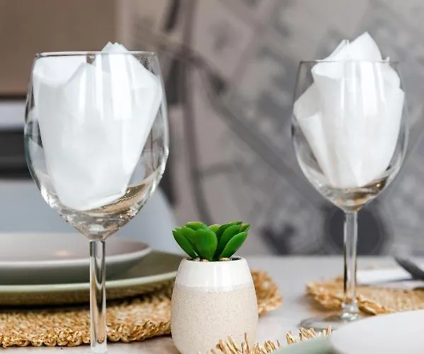 Kairos - Spodek - 100 M Od Spodka Apartamento *